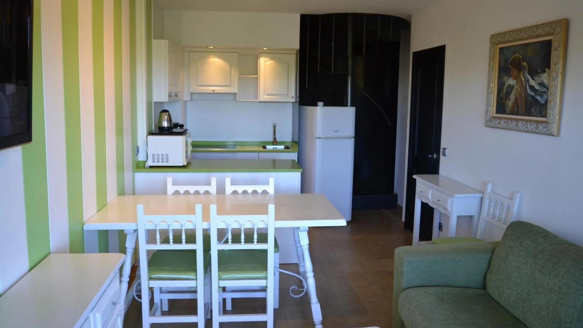 Pineda Beach 42 - L'Estartit, Center - Es-323-38 0*, L'Estartit Spain