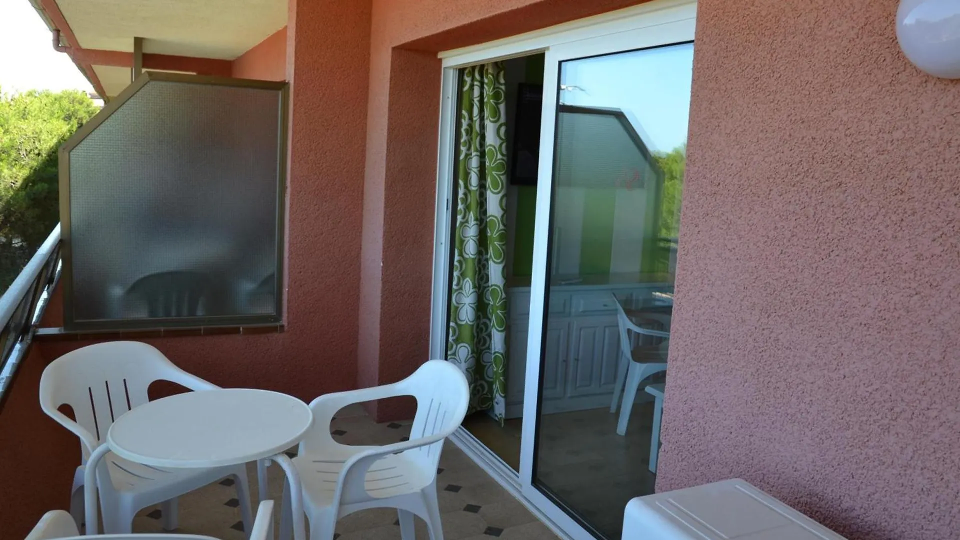 Apartment Pineda Beach 42 - L'Estartit, Center - Es-323-38 Spain
